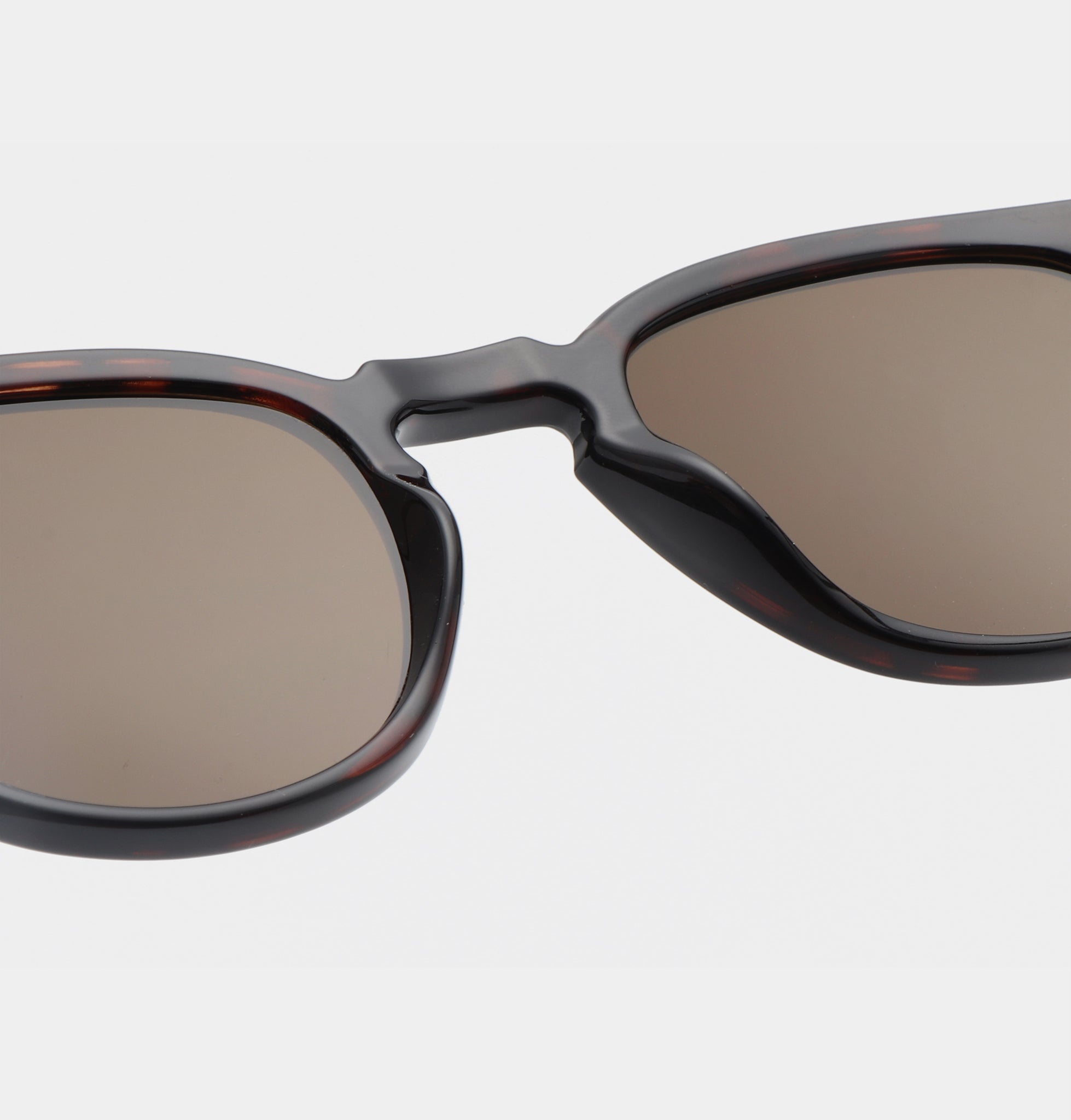 A.KJÆRBEDE (AKJAERBEDE) Bate Sunglasses | Demi Tortoise Square Frame - PUNCH Watch & Eyewear - A.KJÆRBEDE