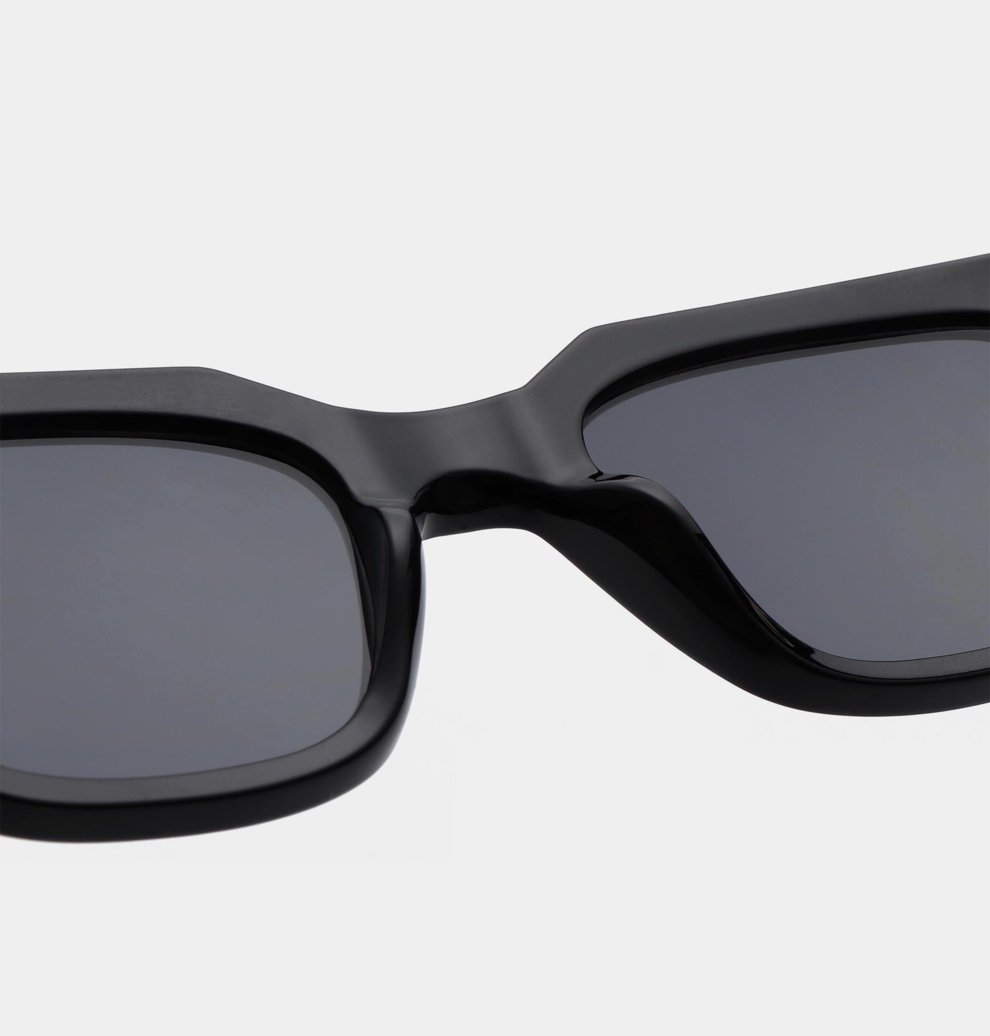 A.KJÆRBEDE KAWS Sunglasses l Black - PUNCH Watch & Eyewear - A.KJÆRBEDE