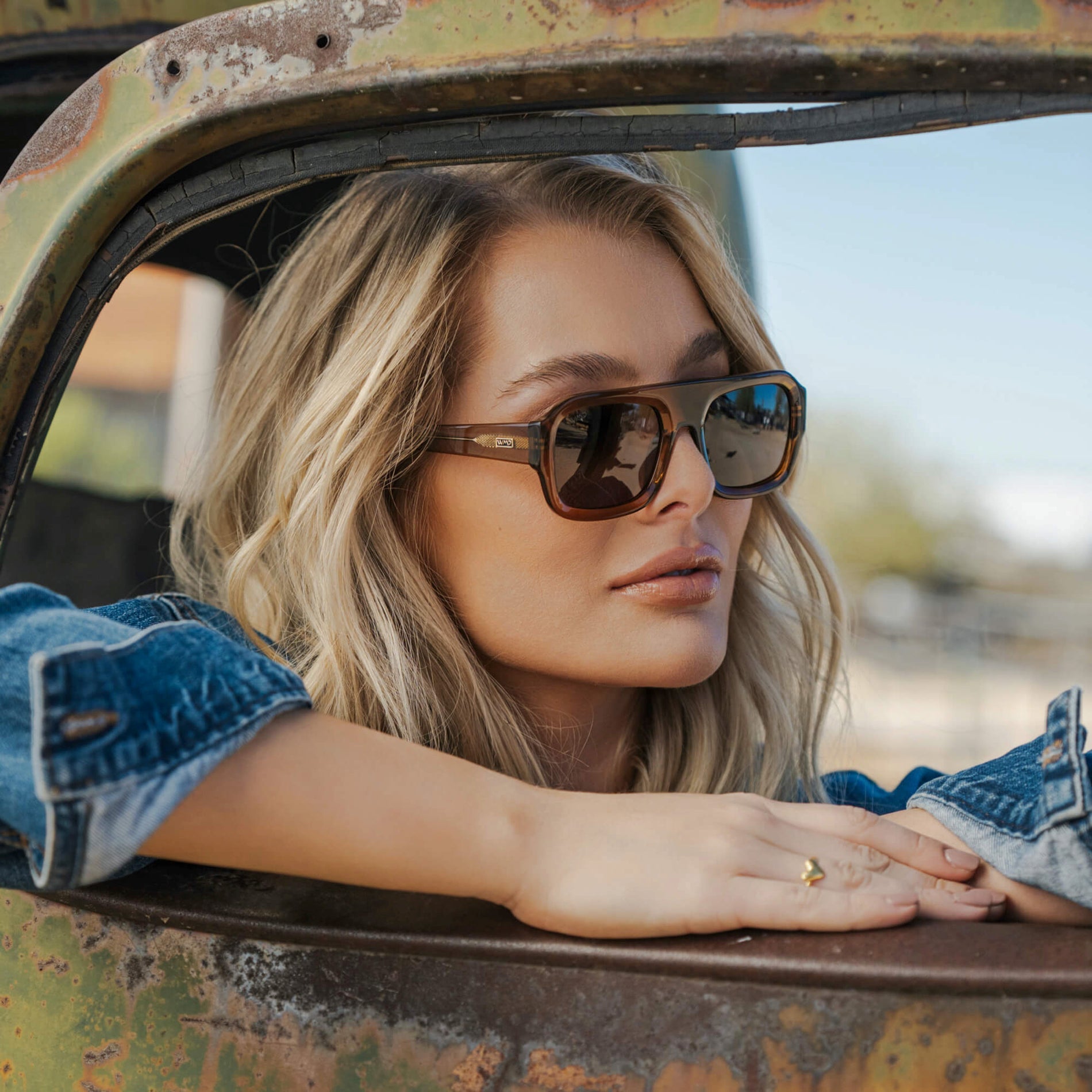 HARLEE Women's Oversized Rectangular Aviator in Caramel Brown by WMP Eyewear - PUNCH Watch & Eyewear - WMP Eyewear