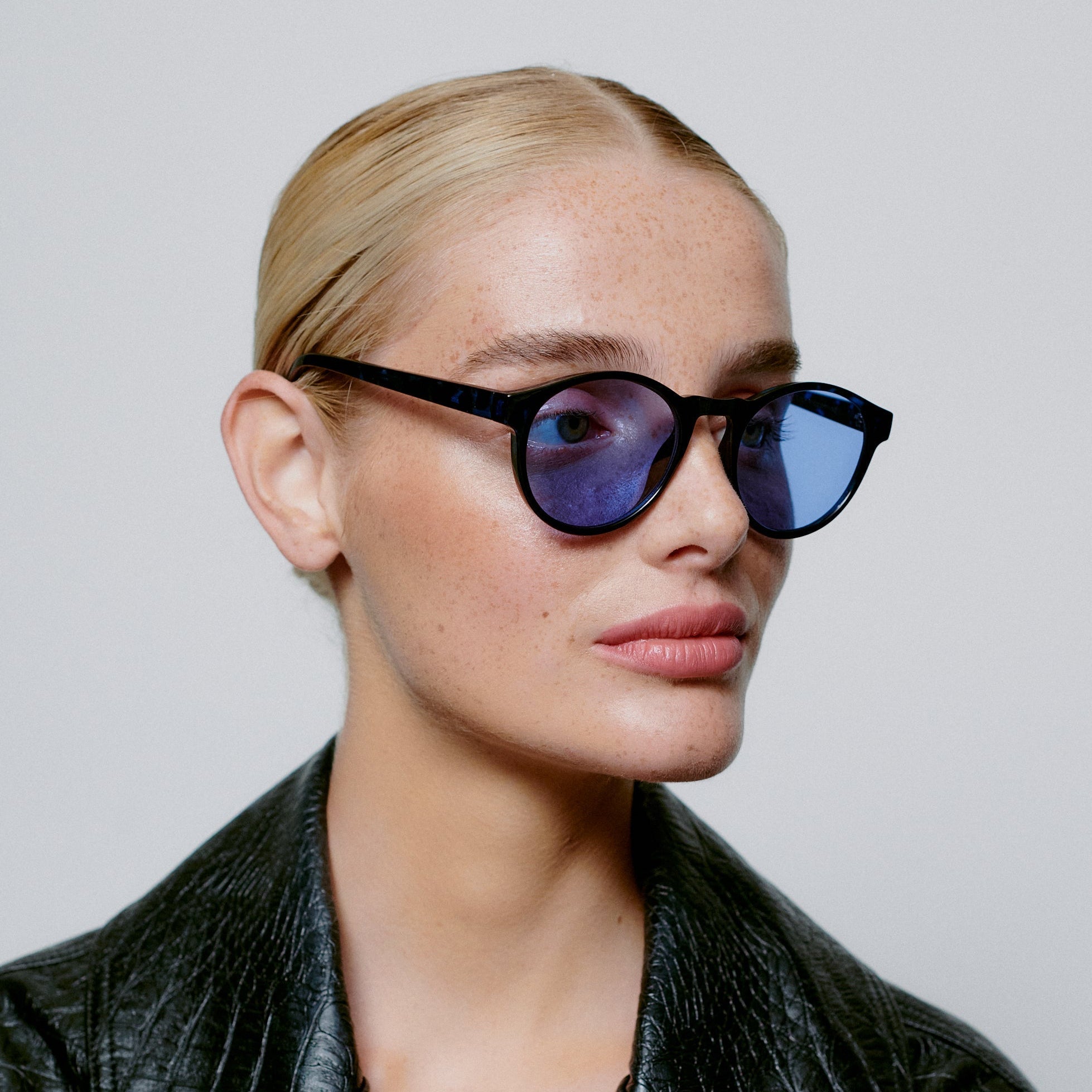 A.KJÆRBEDE (AKJAERBEDE) Marvin Sunglasses | Blue Demi, Blue Lens - PUNCH Watch & Eyewear - A.KJÆRBEDE