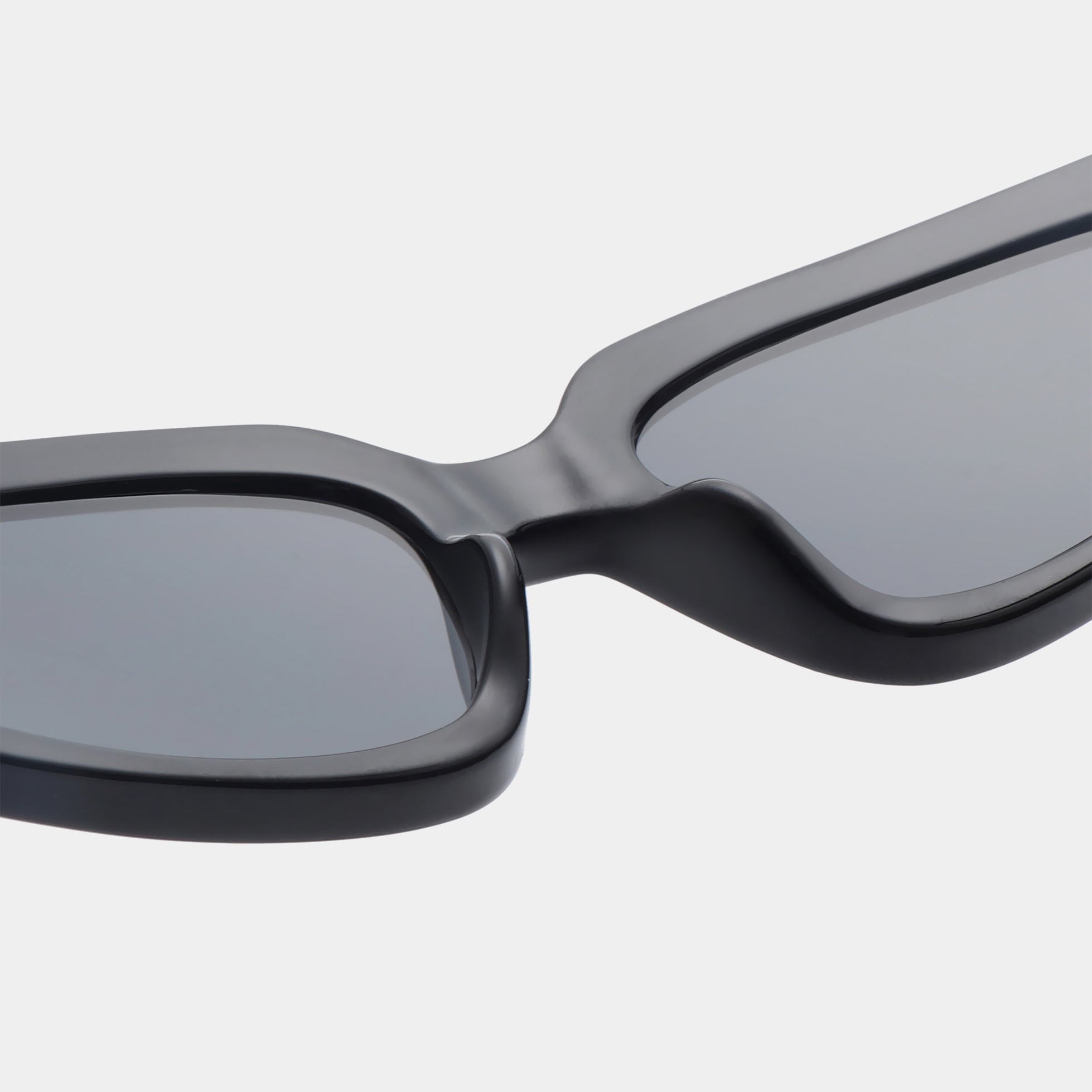 A.KJÆRBEDE ELLA Oval Cat - Eye Sunglasses l Black - PUNCH Watch & Eyewear - A.KJÆRBEDE