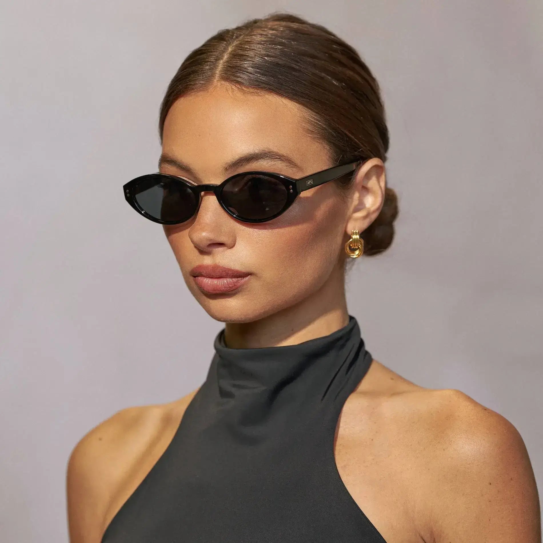 ESME Classic Oval Women's Sunglasses in Black by WMP Eyewear - PUNCH Watch & Eyewear - WMP Eyewear