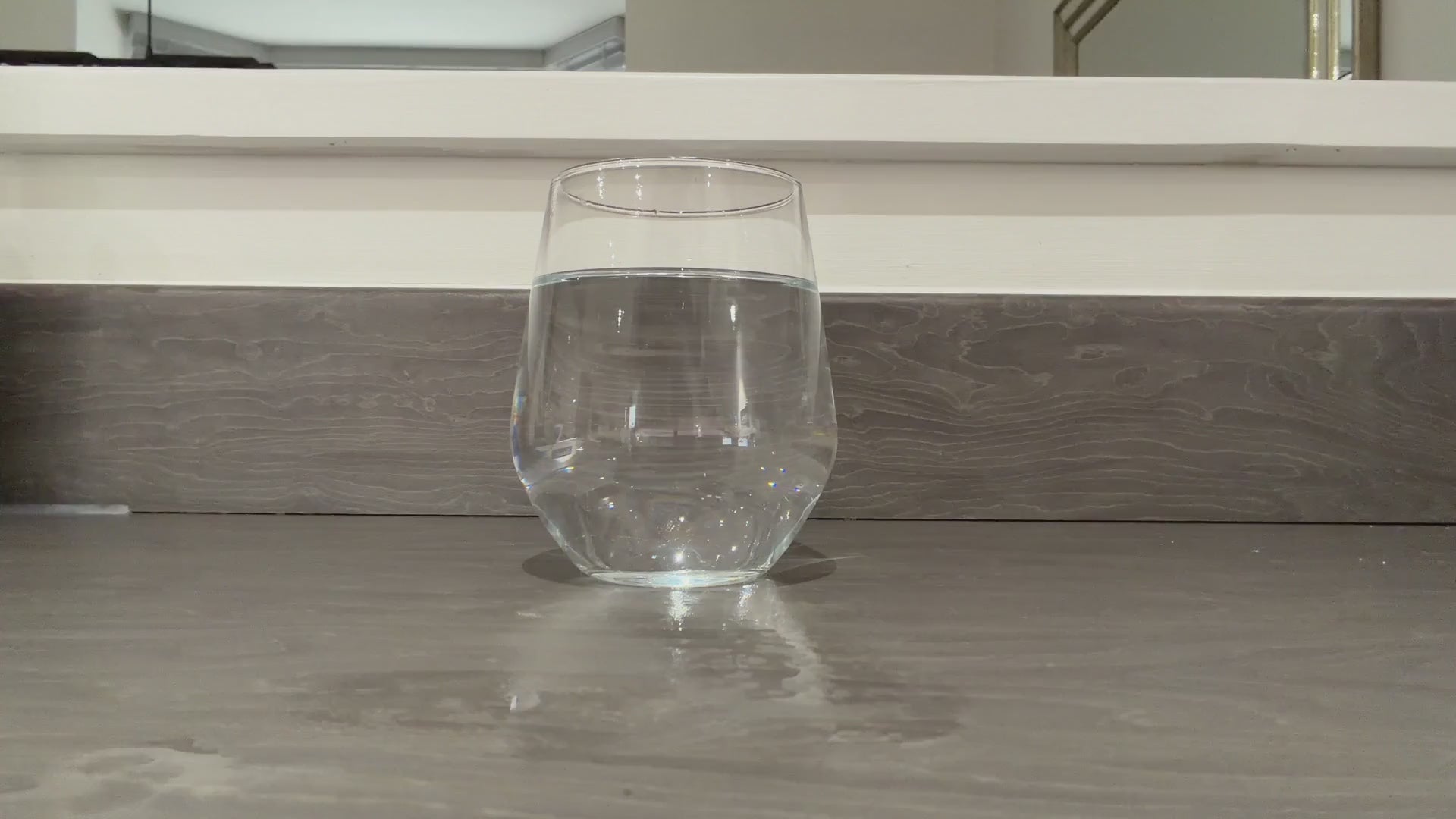 How to adjust your sunglasses video to prevent them slipping down your face - PUNCH Watch & Eyewear