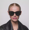 Female model wearing Oversized Sunglasses with tortoiseshell frame and green lenses AKJAERBEDE - PUNCH Watch & Eyewear vid